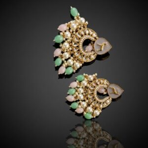 deer motif chandelier earring with beads and pearls